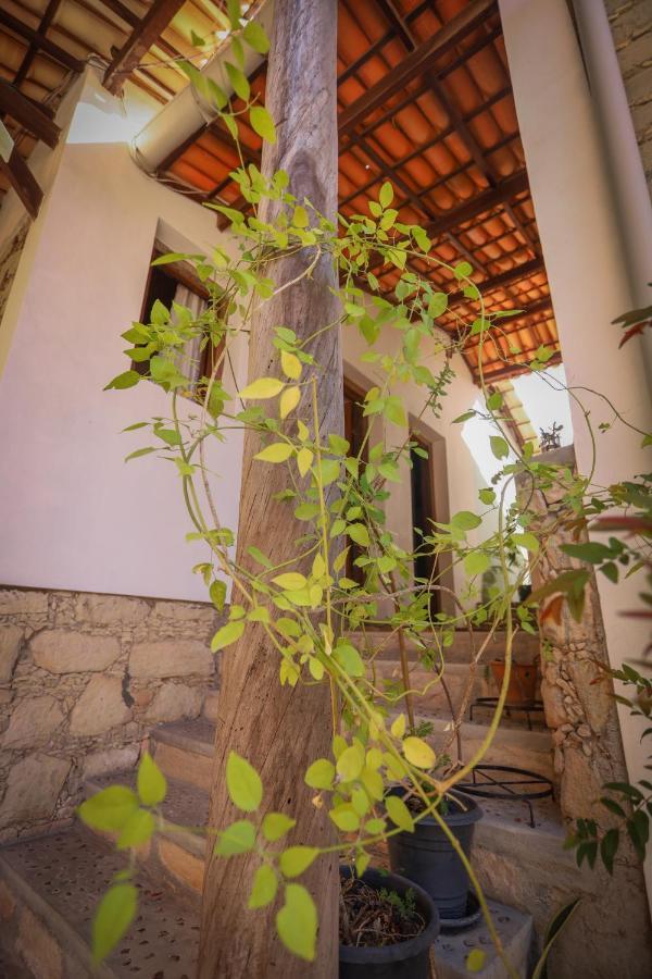 Donana Hostel De Guine Guine de Baixo Exterior photo